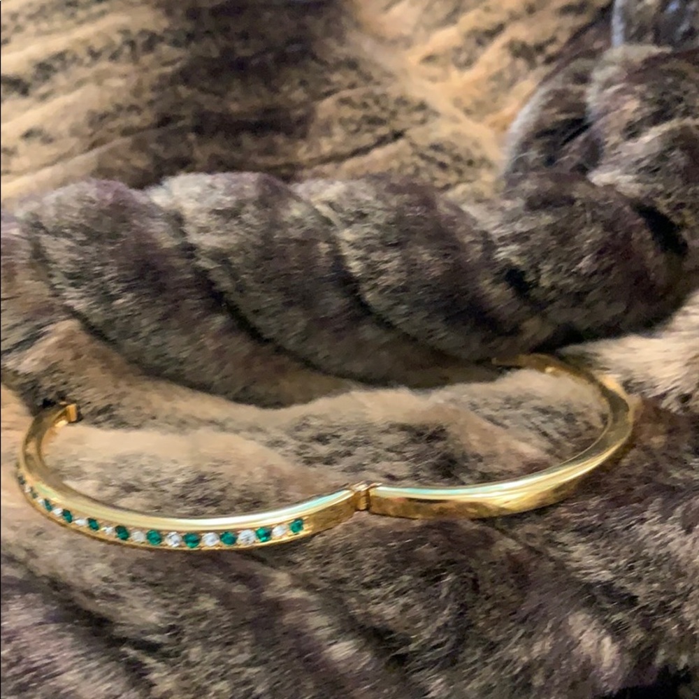 Beautiful, jeweled bracelet. #A62 - Picture 6 of 7